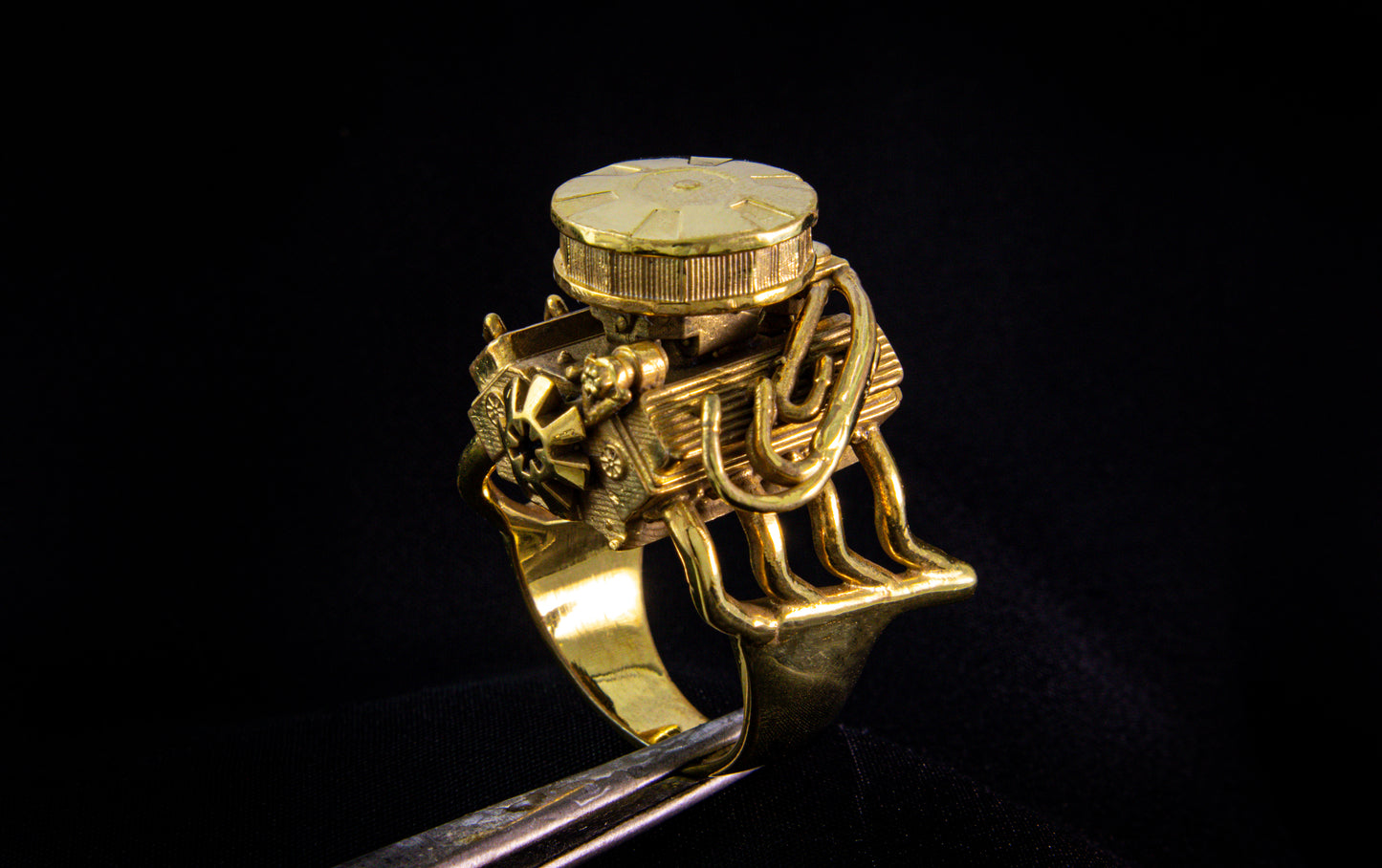 V-8 Engine Ring