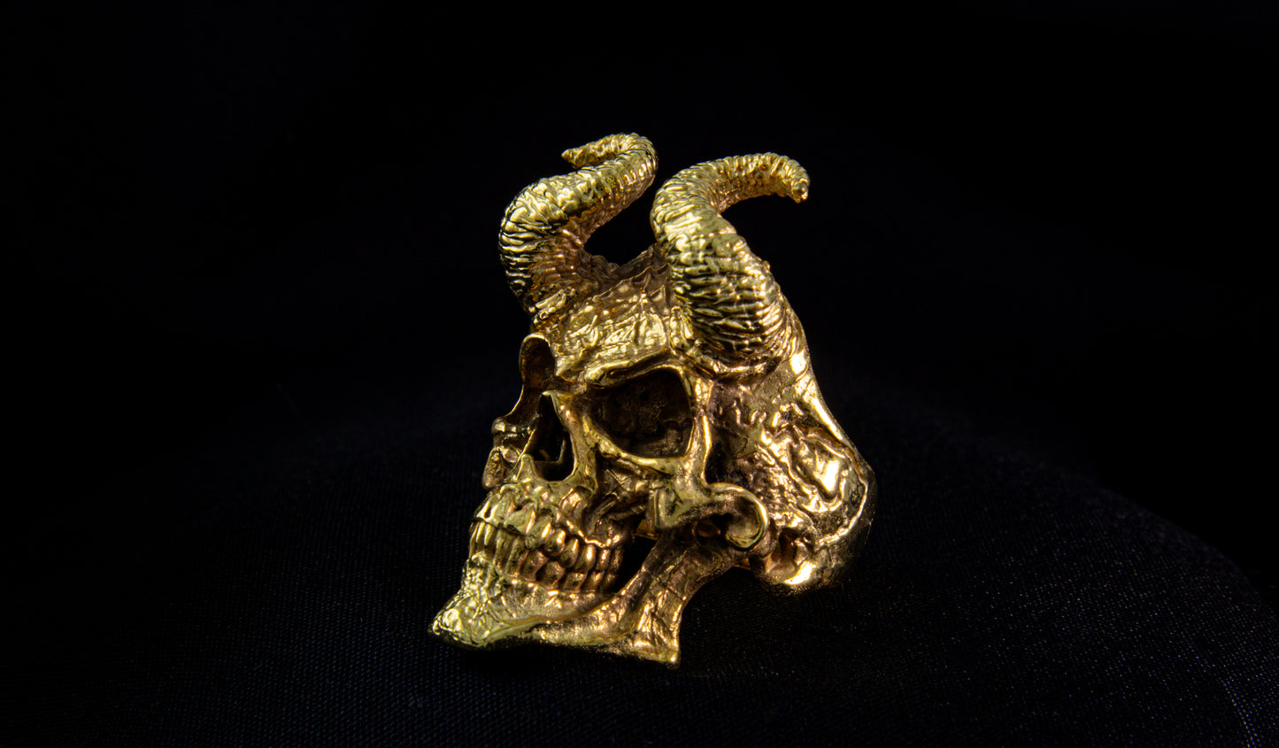 Skull Ring 1.3 Horns