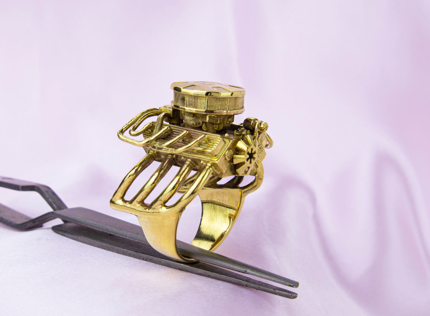 V-8 Engine Ring